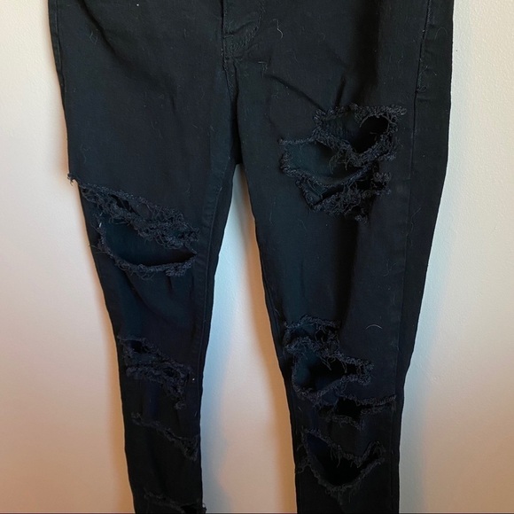 Forever 21 Ripped Skinny Jeans โ Size 26 - Picture 3 of 6